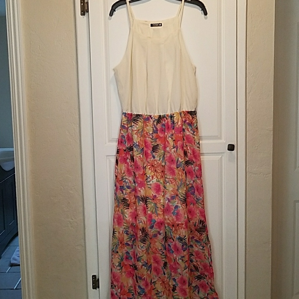 Floral maxi dress